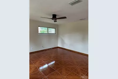 207 California Dr NE, Fort Walton Beach, FL 32548 - Photo 10