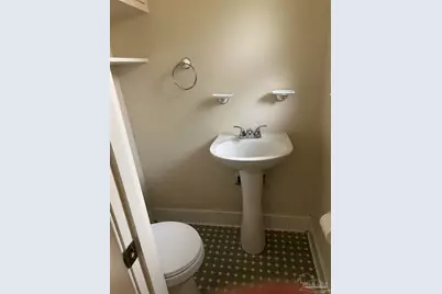 207 California Dr NE, Fort Walton Beach, FL 32548 - Photo 16