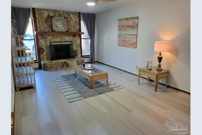 6212 Kirsten Dr, Pensacola, FL 32504 - Photo 10