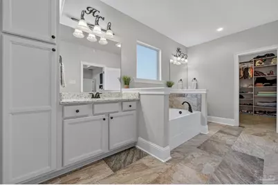 1346 Lombardy Dr, Gulf Breeze, FL 32563 - Photo 18