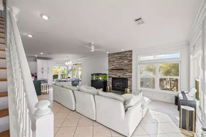 22 Seashore Dr, Pensacola Beach, FL 32561 - Photo 6