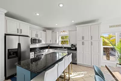 22 Seashore Dr, Pensacola Beach, FL 32561 - Photo 4