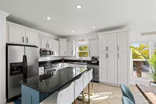 22 Seashore Dr, Pensacola Beach, FL 32561 - Photo 4