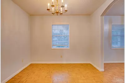 1400 N D St, Pensacola, FL 32501 - Photo 6