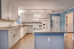 1400 N D St, Pensacola, FL 32501 - Photo 10