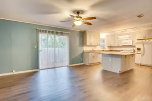 1400 N D St, Pensacola, FL 32501 - Photo 8