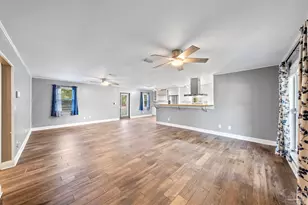 10205 N Loop Rd, Pensacola, FL 32507 - Photo 6