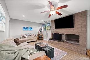 405 Poinciana Dr, Gulf Breeze, FL 32561 - Photo 6