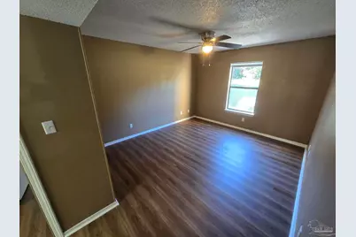 2303 W Michigan Ave #B10, Pensacola, FL 32526 - Photo 10