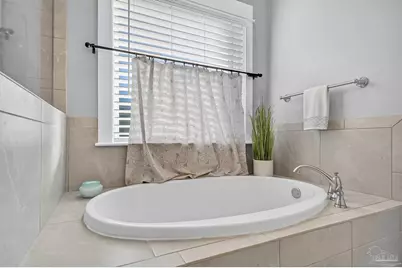 2785 Trestle Way, Cantonment, FL 32533 - Photo 32