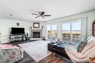 3240 Quiet Water Ln, Gulf Breeze, FL 32563 - Photo 6