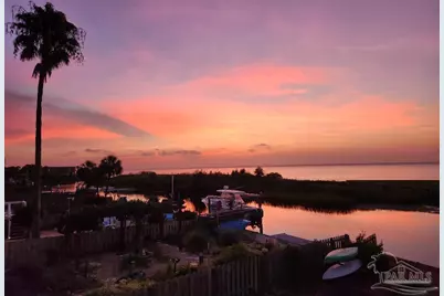 3240 Quietwater Ln, Gulf Breeze, FL 32563 - Photo 56