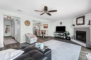 3240 Quiet Water Ln, Gulf Breeze, FL 32563 - Photo 8