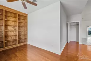 2500 Crescent Pl, Navarre, FL 32566 - Photo 10