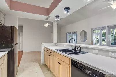 2500 Crescent Pl, Navarre, FL 32566 - Photo 16