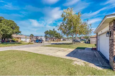 817 Binnacle Pl, Pensacola, FL 32507 - Photo 54