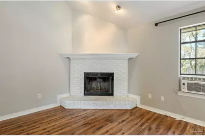 2240 Prytania Cir, Navarre, FL 32566 - Photo 12