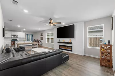 5304 Peach Dr, Pace, FL 32571 - Photo 14