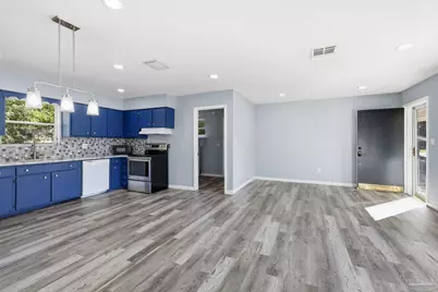 3254 West Ave, Gulf Breeze, FL 32563 - Photo 4
