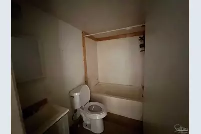 5449 Wales Ave, Pensacola, FL 32526 - Photo 10