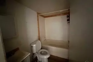 5449 Wales Ave, Pensacola, FL 32526 - Photo 10