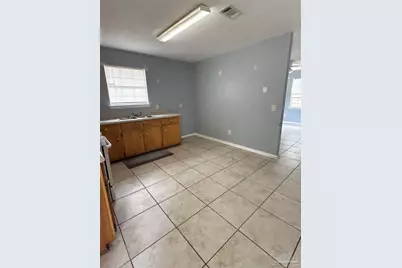 3426 1/2 Luke St, Pensacola, FL 32505 - Photo 4