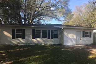 8 Baggett Ct, Pensacola, FL 32505 - Photo 2