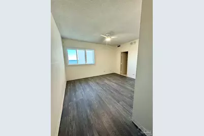825 Bayshore Dr #206, Pensacola, FL 32507 - Photo 6