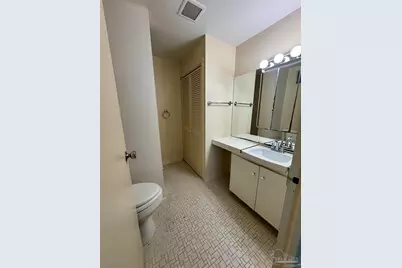 825 Bayshore Dr #206, Pensacola, FL 32507 - Photo 8