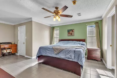 2106 Citrus Dr, Navarre, FL 32566 - Photo 12