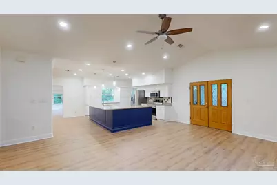 16300 Innerarity Pt Rd, Pensacola, FL 32507 - Photo 10