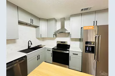 10 Selborne Pl, Pensacola, FL 32506 - Photo 10