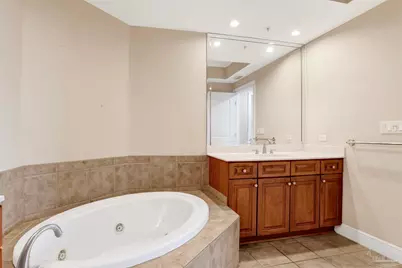612 Lost Key Dr #401B, Pensacola, FL 32507 - Photo 10