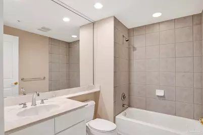 608 Lost Key Dr #701C, Pensacola, FL 32507 - Photo 6