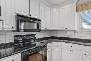 605 Chesapeake Dr, Gulf Breeze, FL 32561 - Photo 56