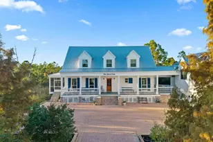 605 Chesapeake Dr, Gulf Breeze, FL 32561 - Photo 2