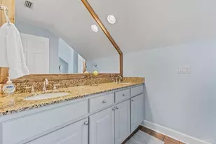 605 Chesapeake Dr, Gulf Breeze, FL 32561 - Photo 40