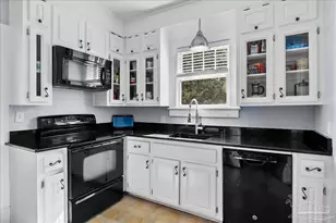 1906 N Spring St, Pensacola, FL 32501 - Photo 22