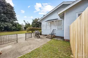 1906 N Spring St, Pensacola, FL 32501 - Photo 10