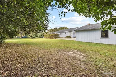 1906 N Spring St, Pensacola, FL 32501 - Photo 8