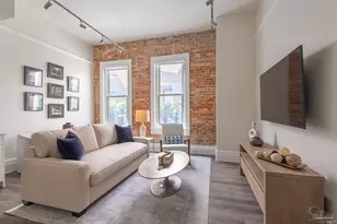 17 S Palafox Pl, Pensacola, FL 32502 - Photo 1