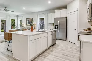 8035 Fox Hunt Dr, Milton, FL 32583 - Photo 4