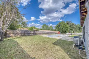 725 Gentian Dr, Pensacola, FL 32503 - Photo 10