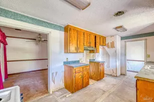 725 Gentian Dr, Pensacola, FL 32503 - Photo 28