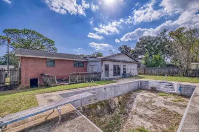 725 Gentian Dr, Pensacola, FL 32503 - Photo 14