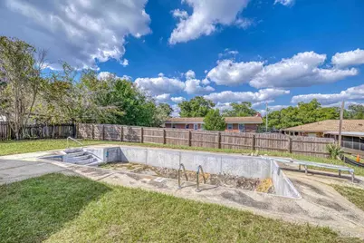 725 Gentian Dr, Pensacola, FL 32503 - Photo 20