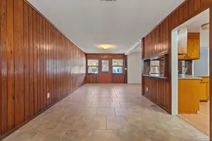 16 Linda St, Pensacola, FL 32506 - Photo 6