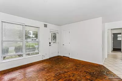 918 Montclair Rd, Pensacola, FL 32505 - Photo 8