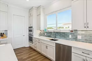 1894 Biscayne Cir Dr, Navarre, FL 32566 - Photo 12