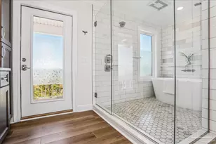 1894 Biscayne Cir Dr, Navarre, FL 32566 - Photo 32